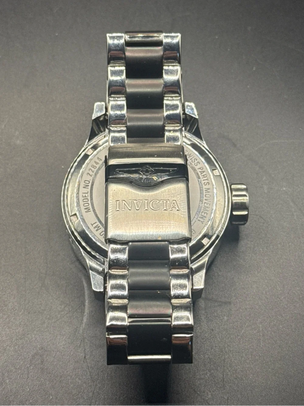 Invicta Aviator (Model 22844) Red NEW BATTERY!!